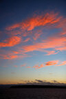 Wolken 2 • Himmel • Fototapeten • Berlintapete • Verschwinden der Sonne unter dem Horizont (Nr. 5895)