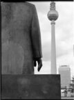 Berlin • Reportage • Fototapeten • Berlintapete • Marx Engels Forum (Nr. 1566)
