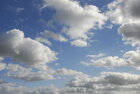 Aram Radomski POPART 2004 • Bildgalerie • Berlintapete • Wolken (Nr. 4746)